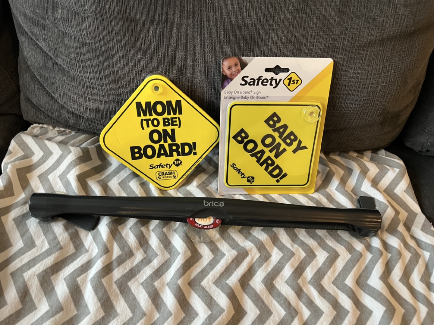 BRICA Car Window Screen and baby on board signs