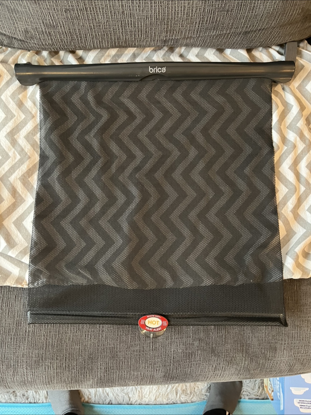 BRICA Car Window Screen and baby on board signs - photo 2