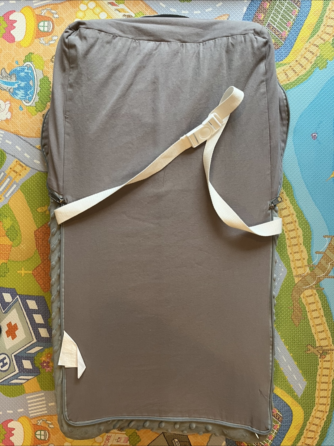 Portable and Foldable Change Mat - photo 2