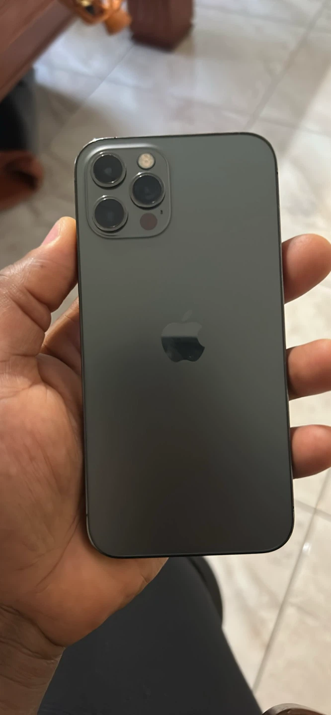 Apple iPhone 12 Pro - Graphite