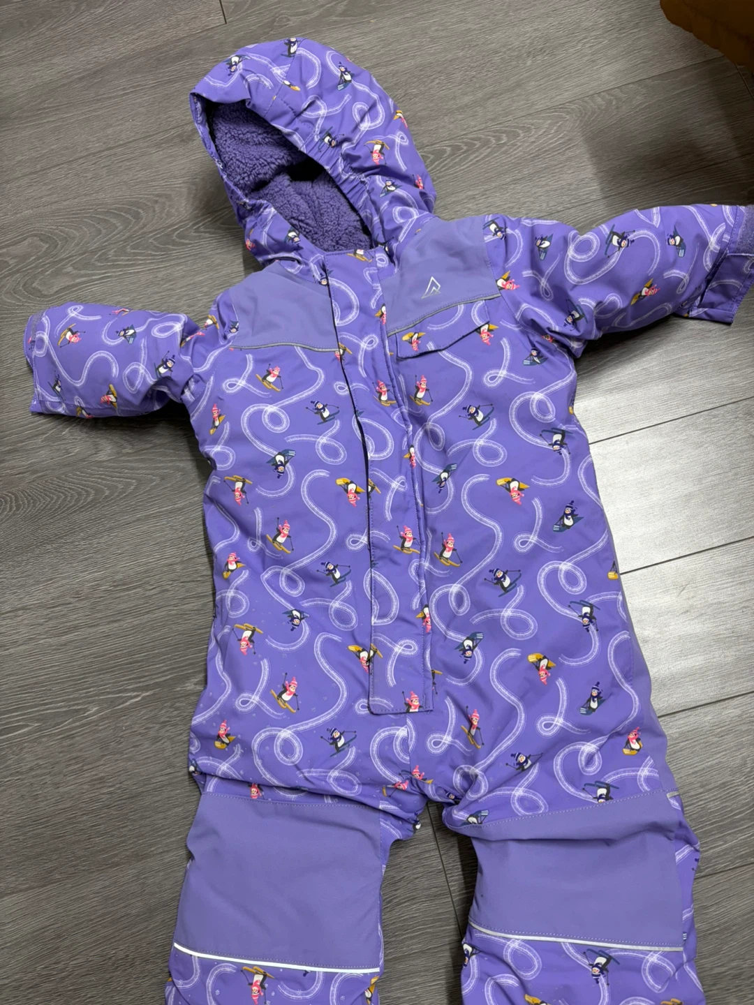 Winter jacket/ snow suit/ sweter