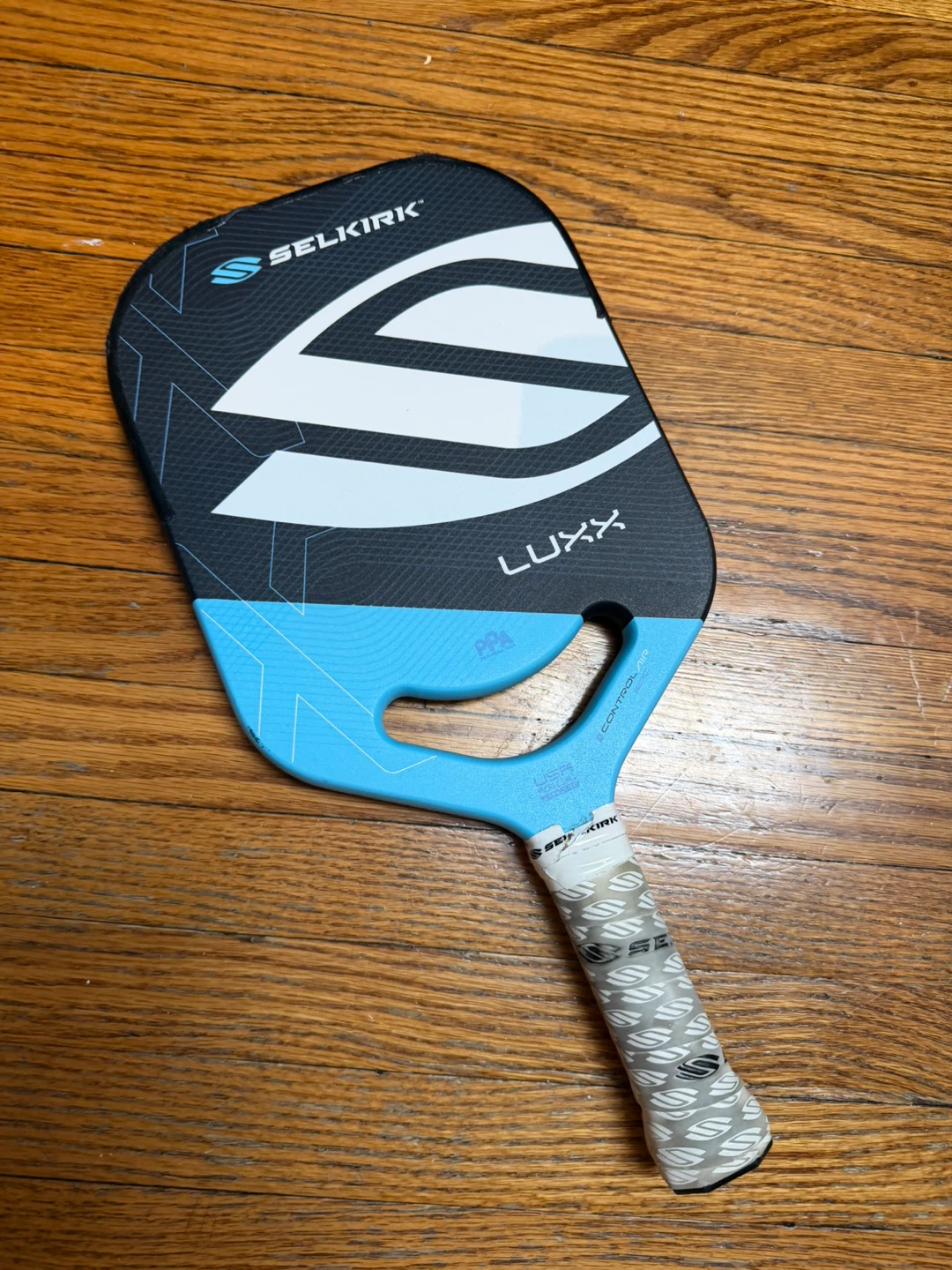 Selkirk LUXX Epic Pickleball Paddle - photo 2