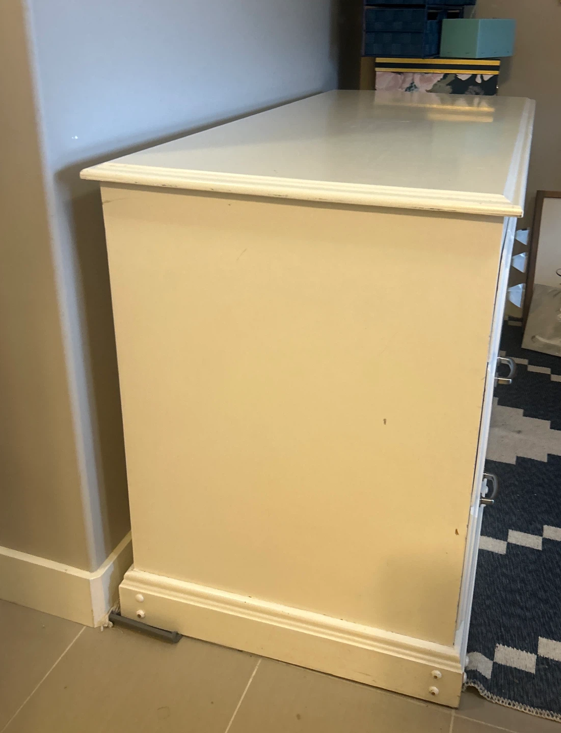 White Desk with Drawers - photo 3