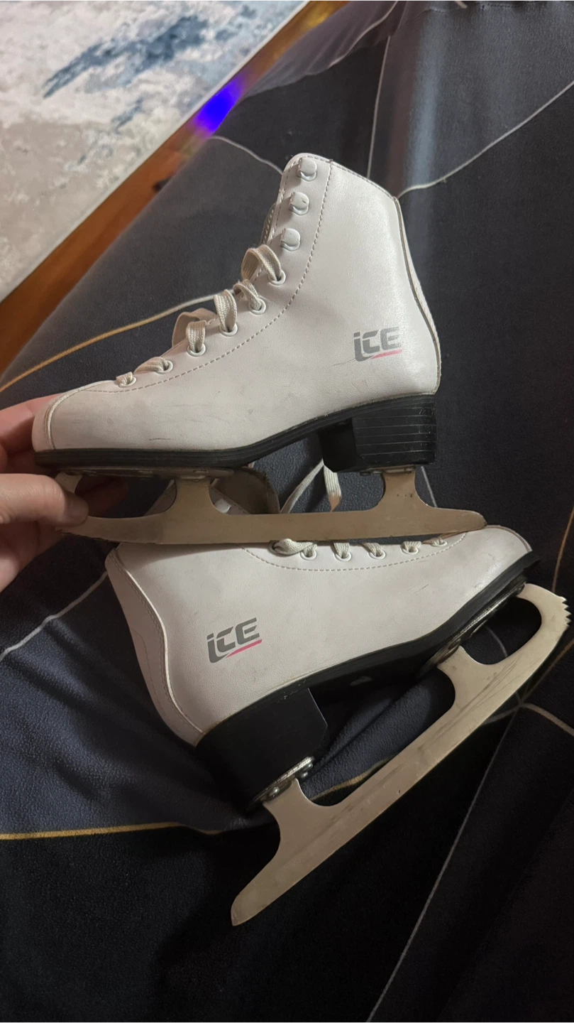 Ice Skates - Size 2