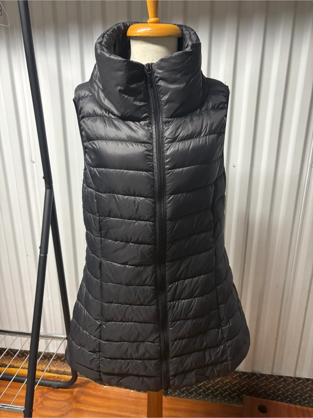 Black Puffer Vest - Size medium- small