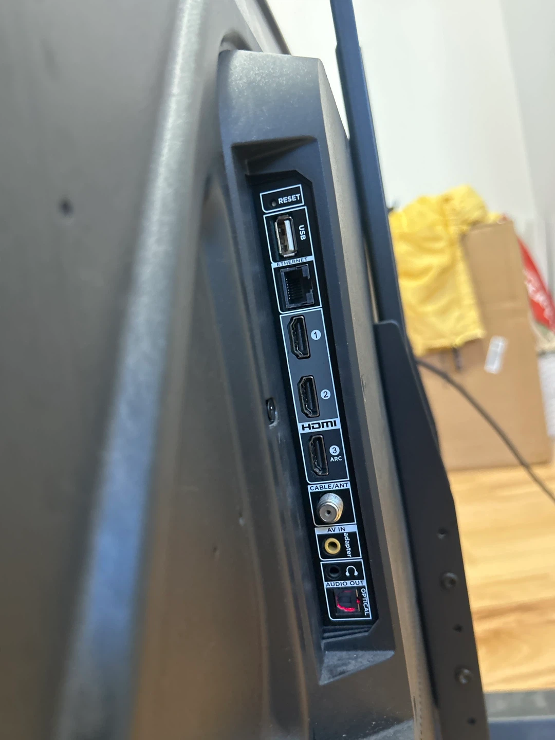 43 Inch TCL Roku 4K Smart TV - photo 3