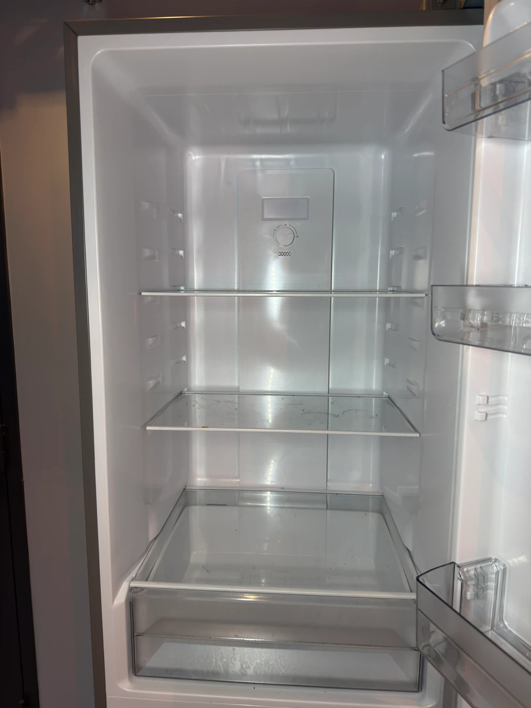 Danby Fridge Freezer - photo 3
