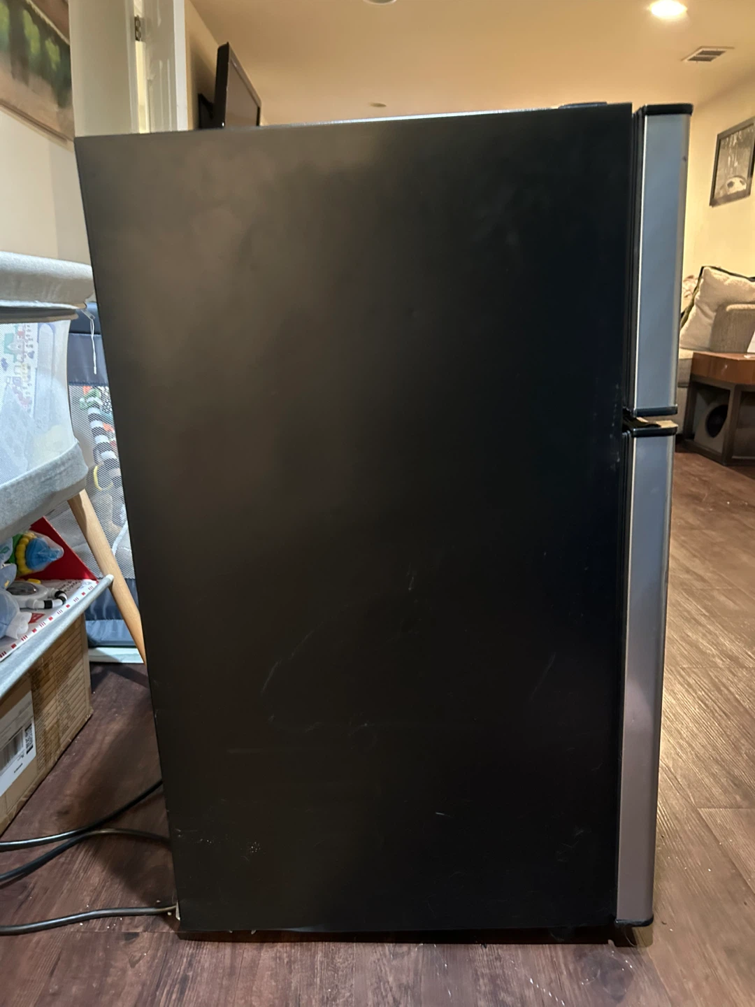 Galanz mini fridge - photo 3