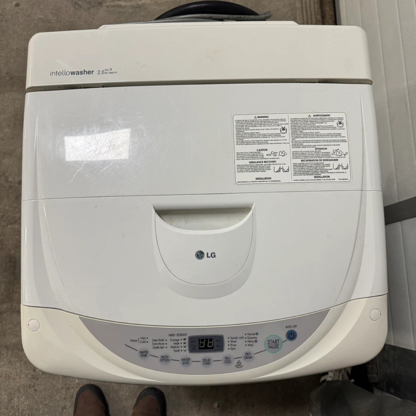 LG 2.6 cu.ft Top Load Washing Machine – Works Great