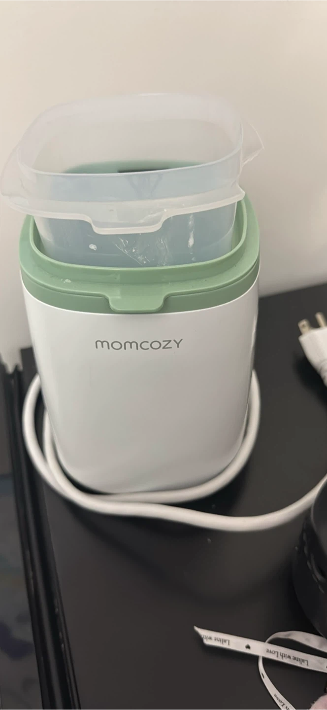 Momcozy bottle warmer