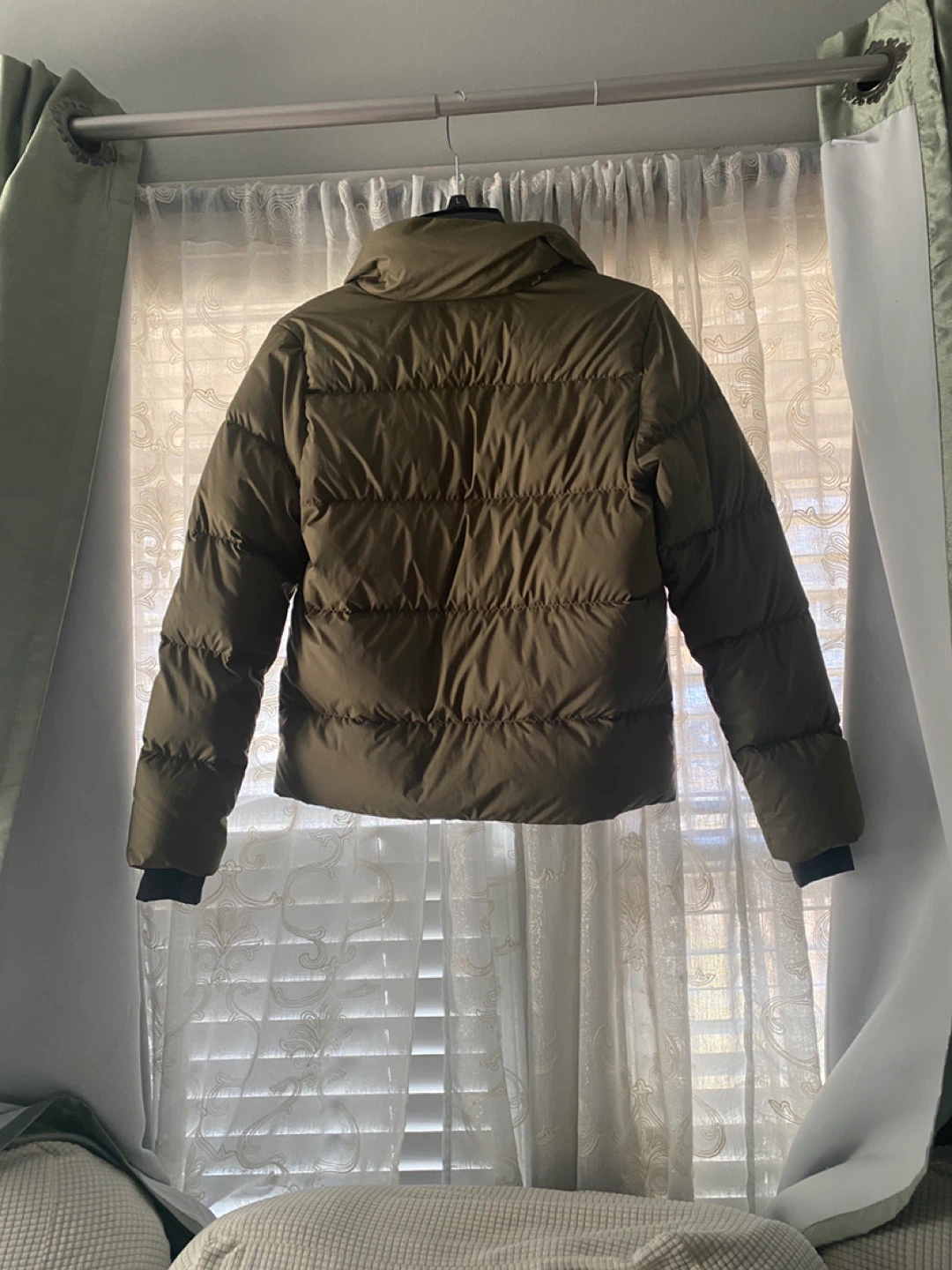 Patagonia Women's XS Down Puffer Jacket - photo 3