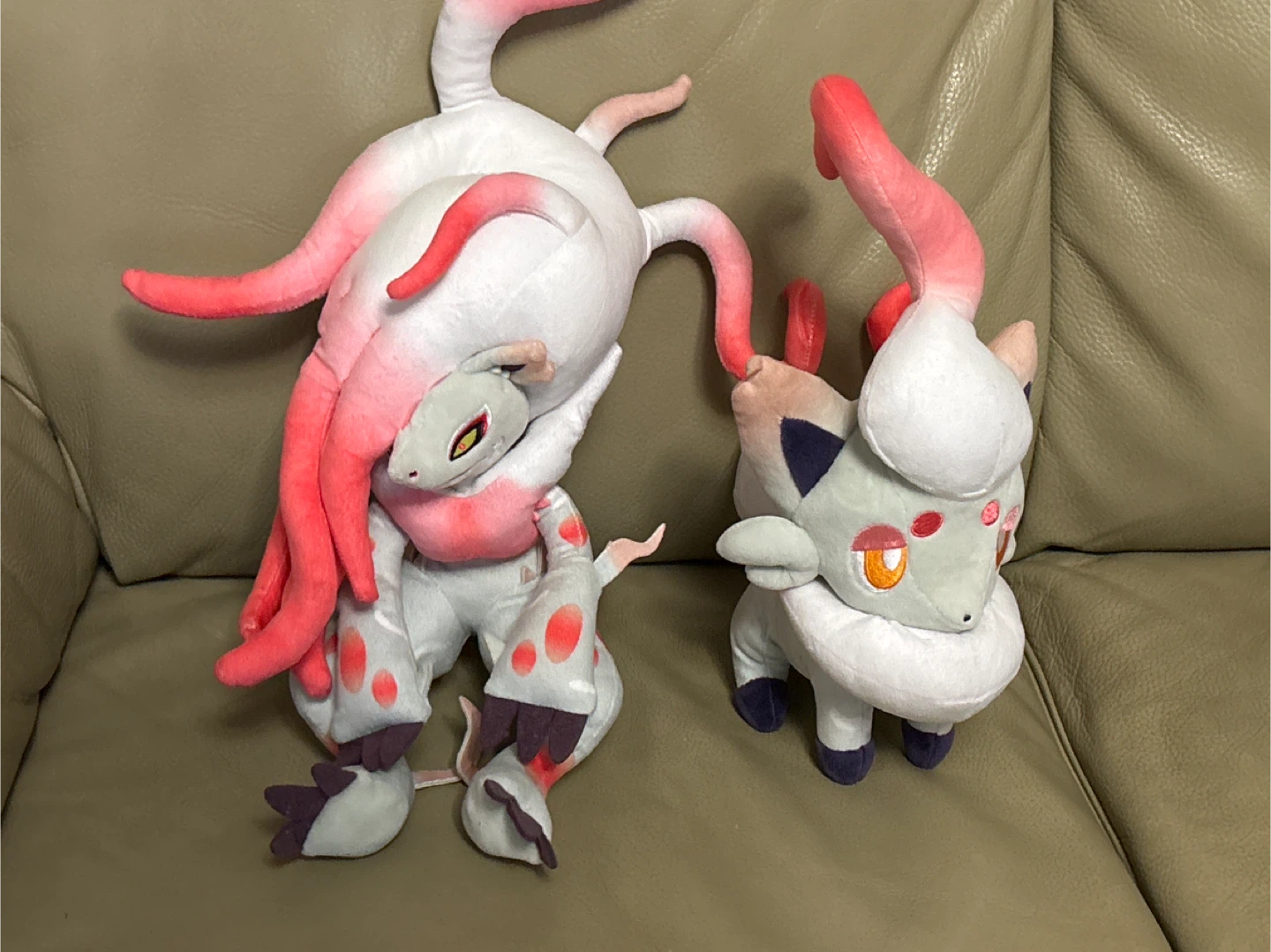 Pokémon Center Hisuian Zorua & Hisuian Zoroark plushes Lot