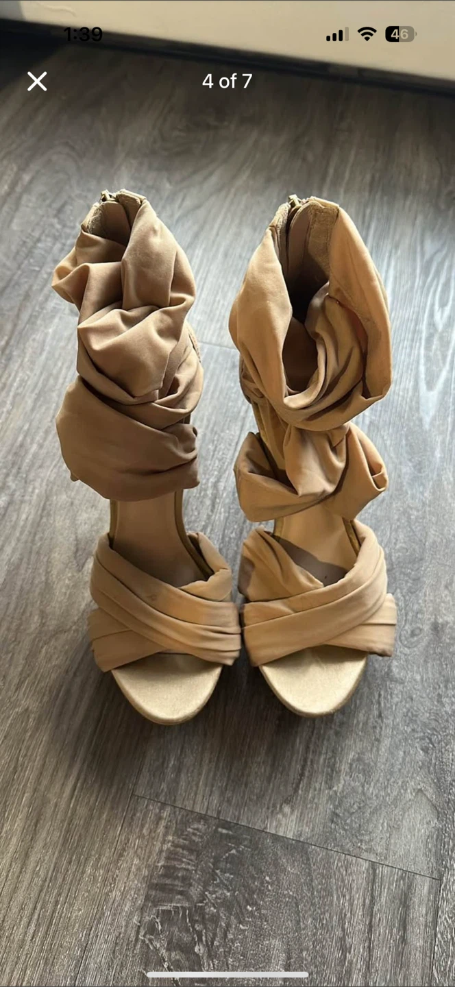 Guess Marciano Heels, Size 7M - photo 4