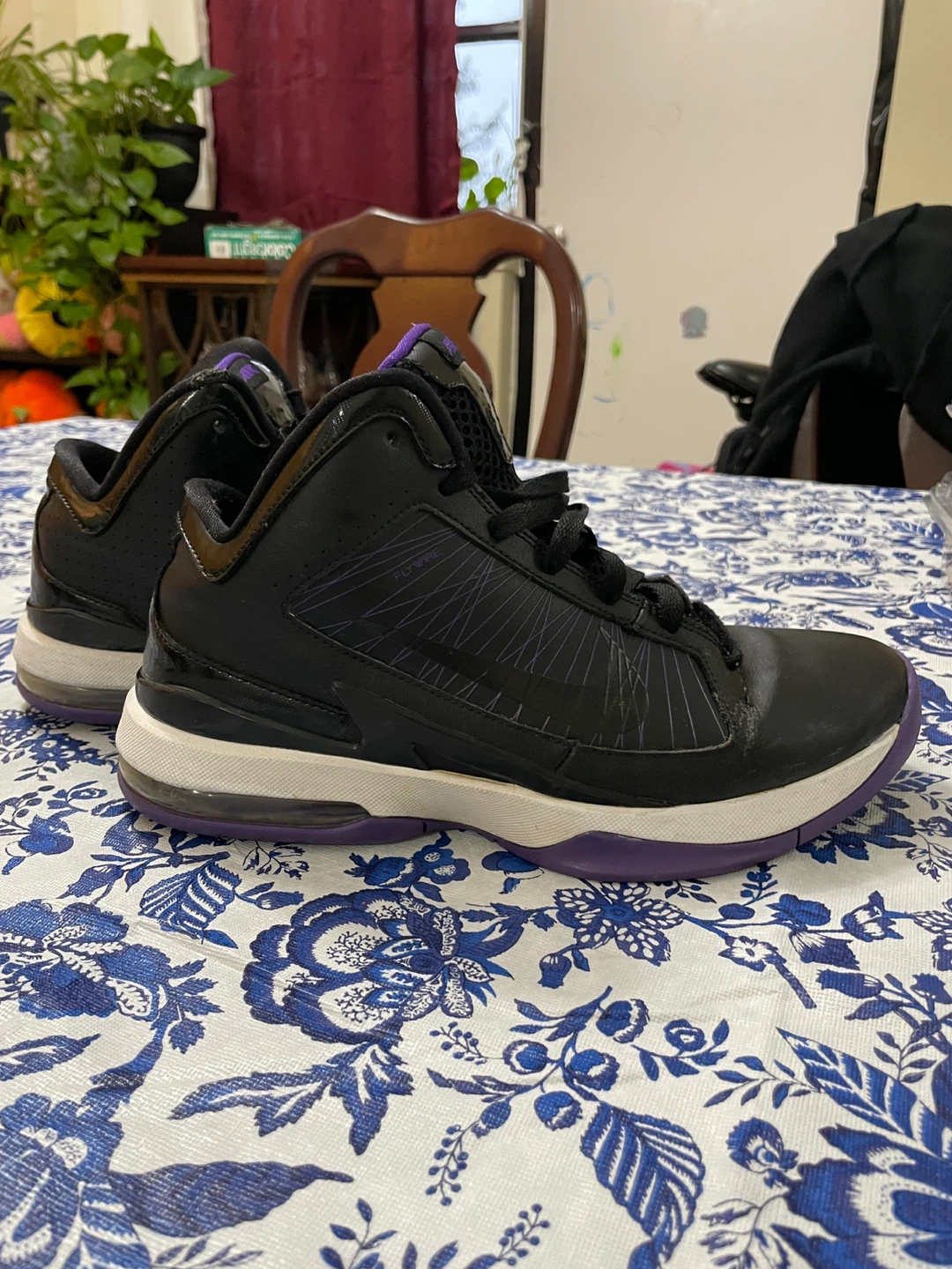 Nike Flywire Basketball Shoes - photo 3