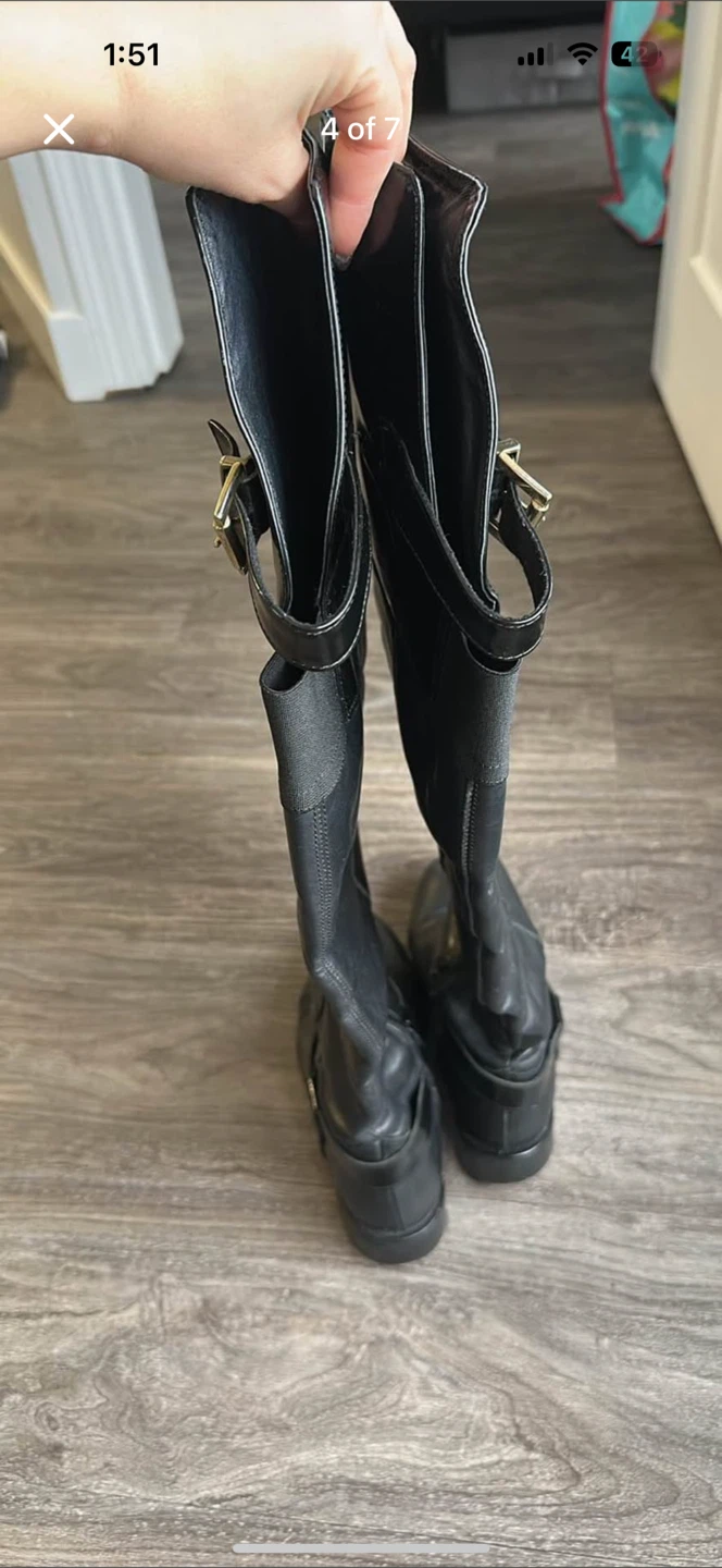 Black Leather Knee-High Boots - photo 4