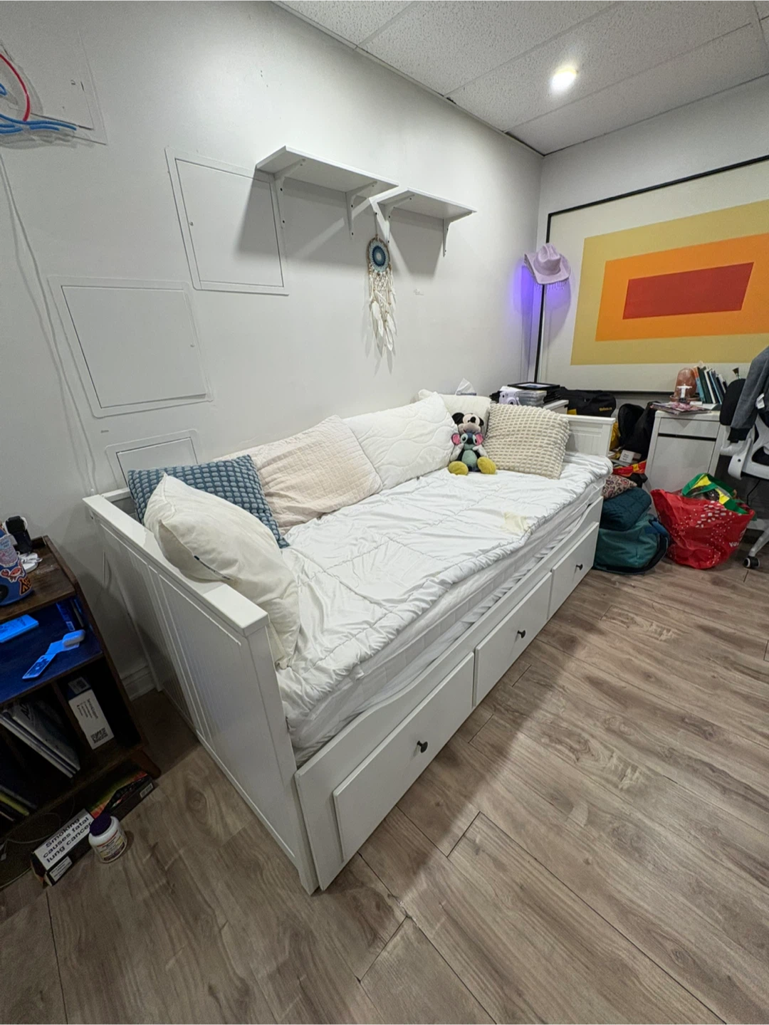 White Daybed with Trundle and Storage Drawers