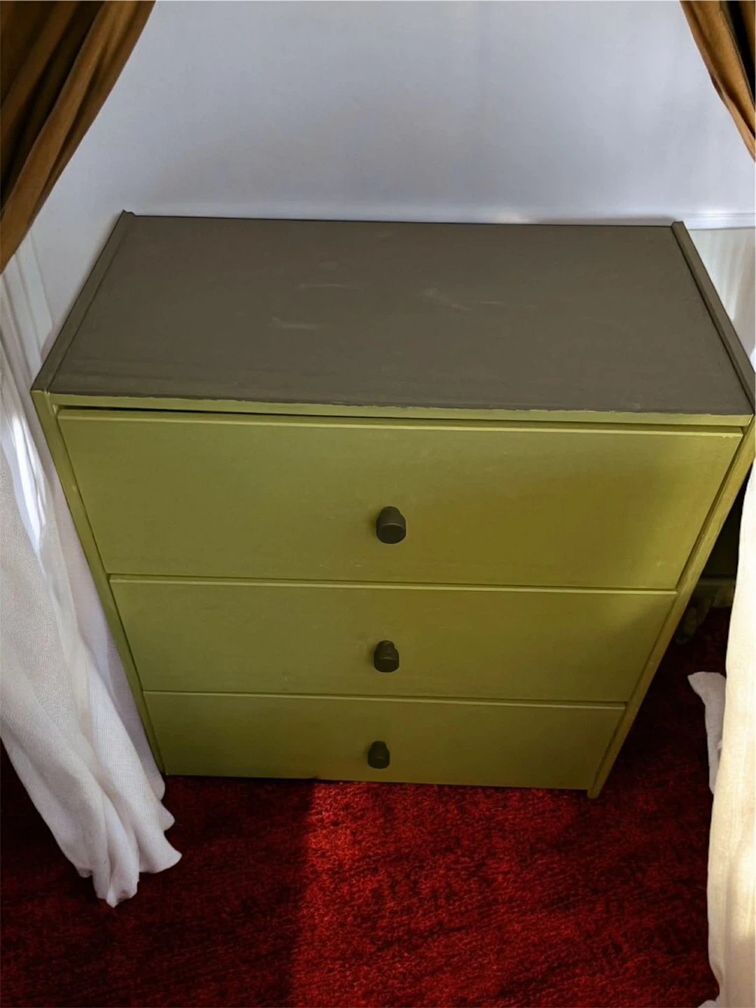 Green 3-Drawer Dresser