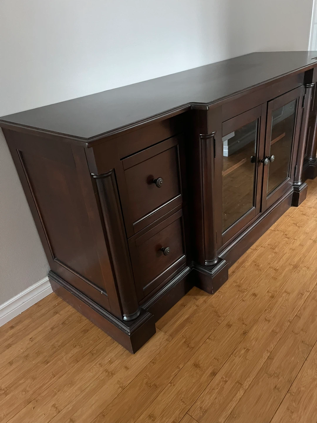 Broadmoore Ridgeland TV Console - photo 2
