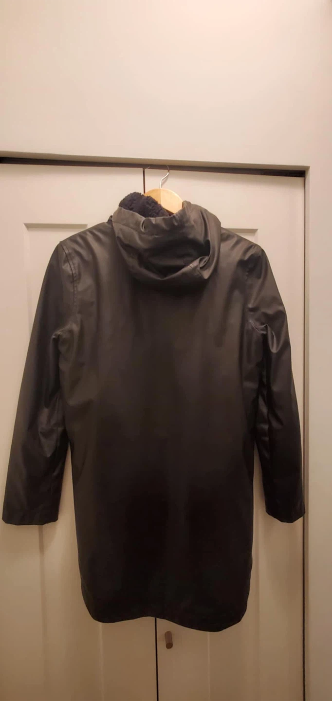 Black Raincoat for Sale! - photo 3