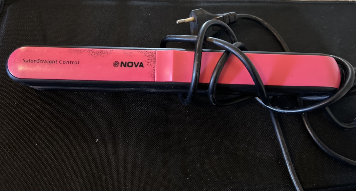 Nova SalonStraight Control Hair Straightener