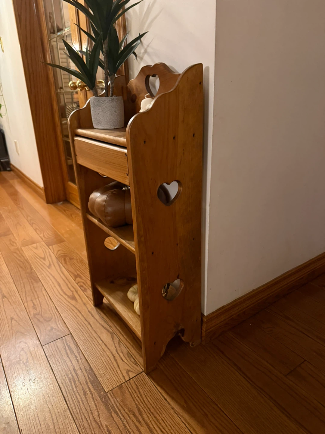 Wooden Shelf with Heart Cutouts - photo 2