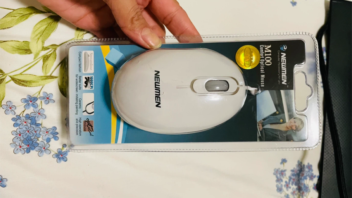 Newmen M100 Comfort Optical Mouse - NEW
