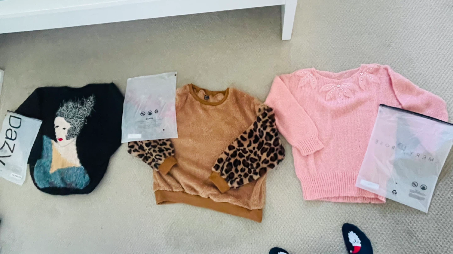 Shein & Dazy Sweaters, Size M