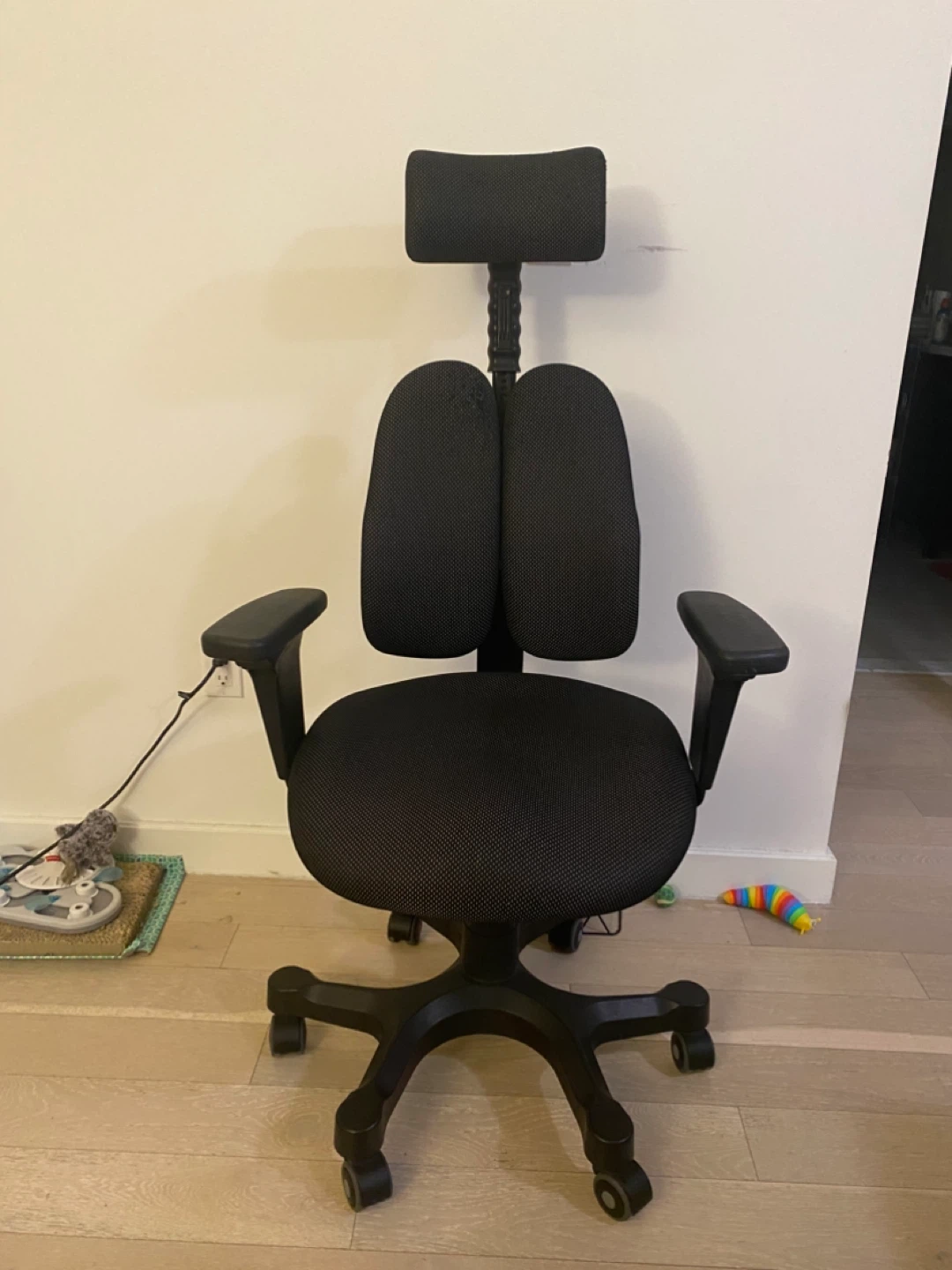 Duorest (dual-backrests ergonomic office chair