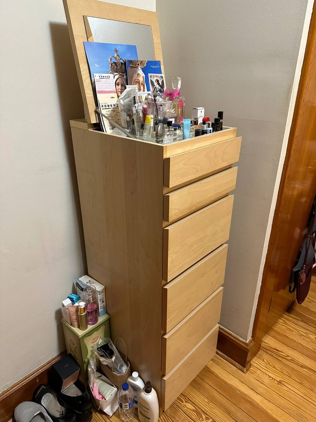 Wooden Shelving Unit - photo 5