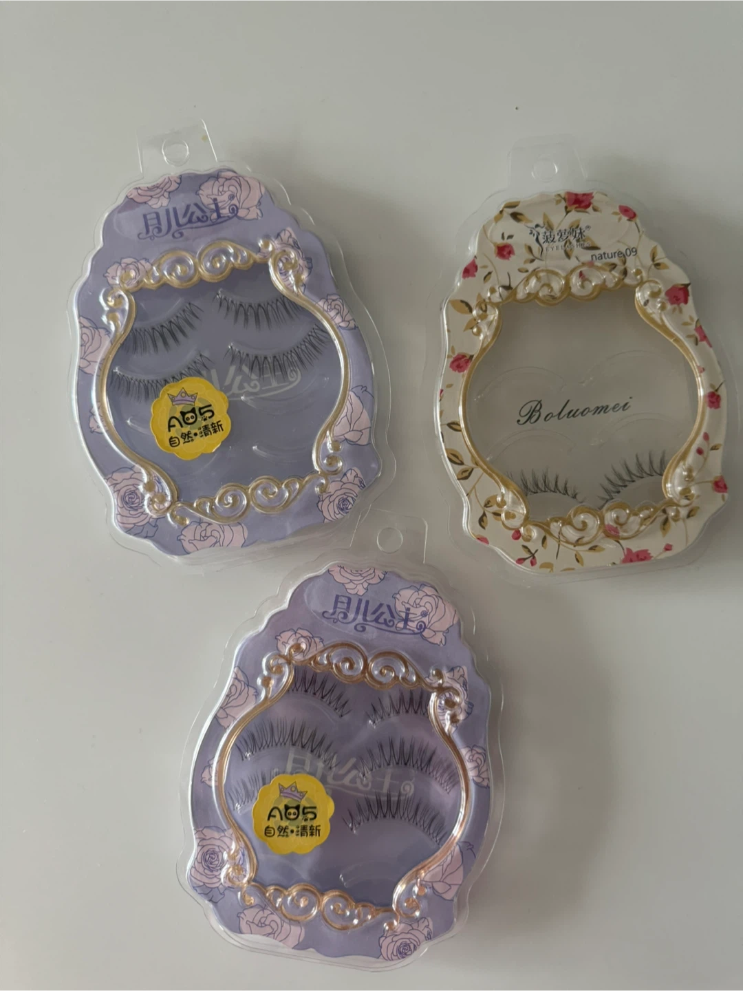 False eyelashes(6pairs) with one eyelash adhesive