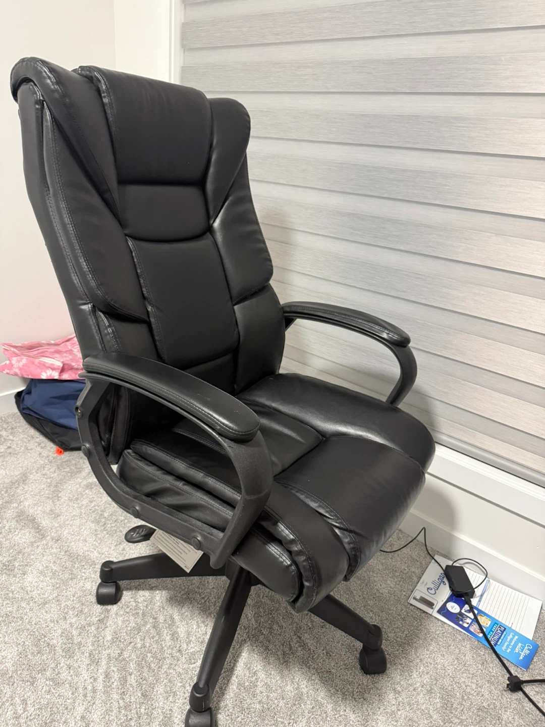 Black Leather Executive Office Chair - photo 4