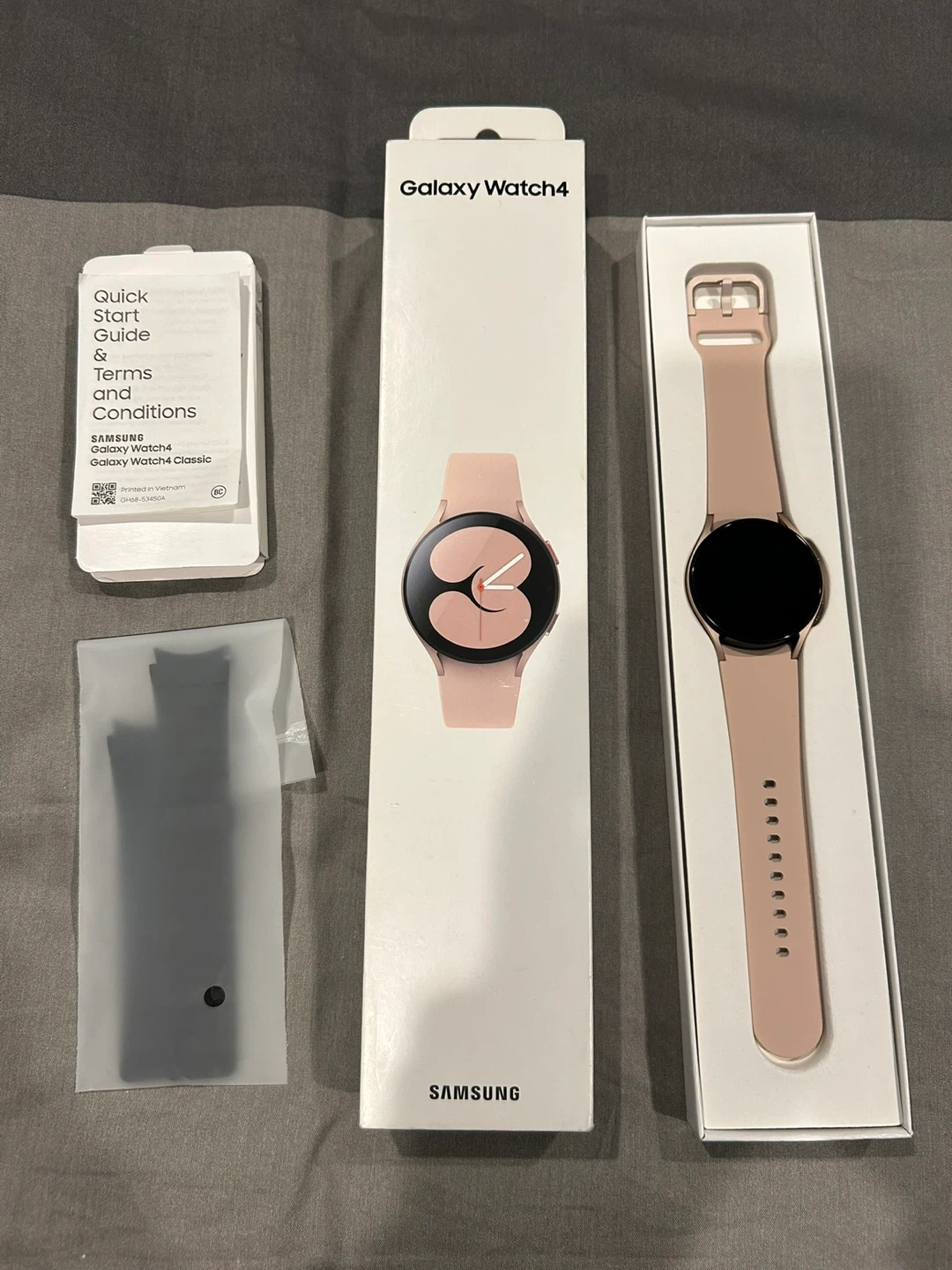 Samsung Galaxy Watch 4 Rose Gold - Like New! - photo 5