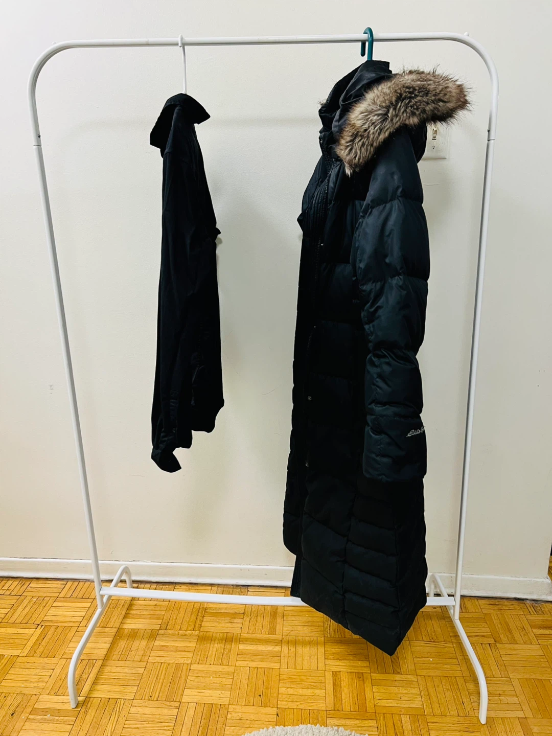 White Clothes Rack/Hanger