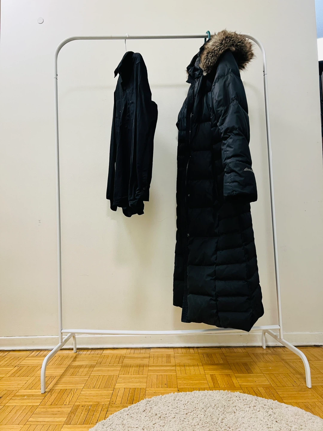 White Clothes Rack/Hanger - photo 3