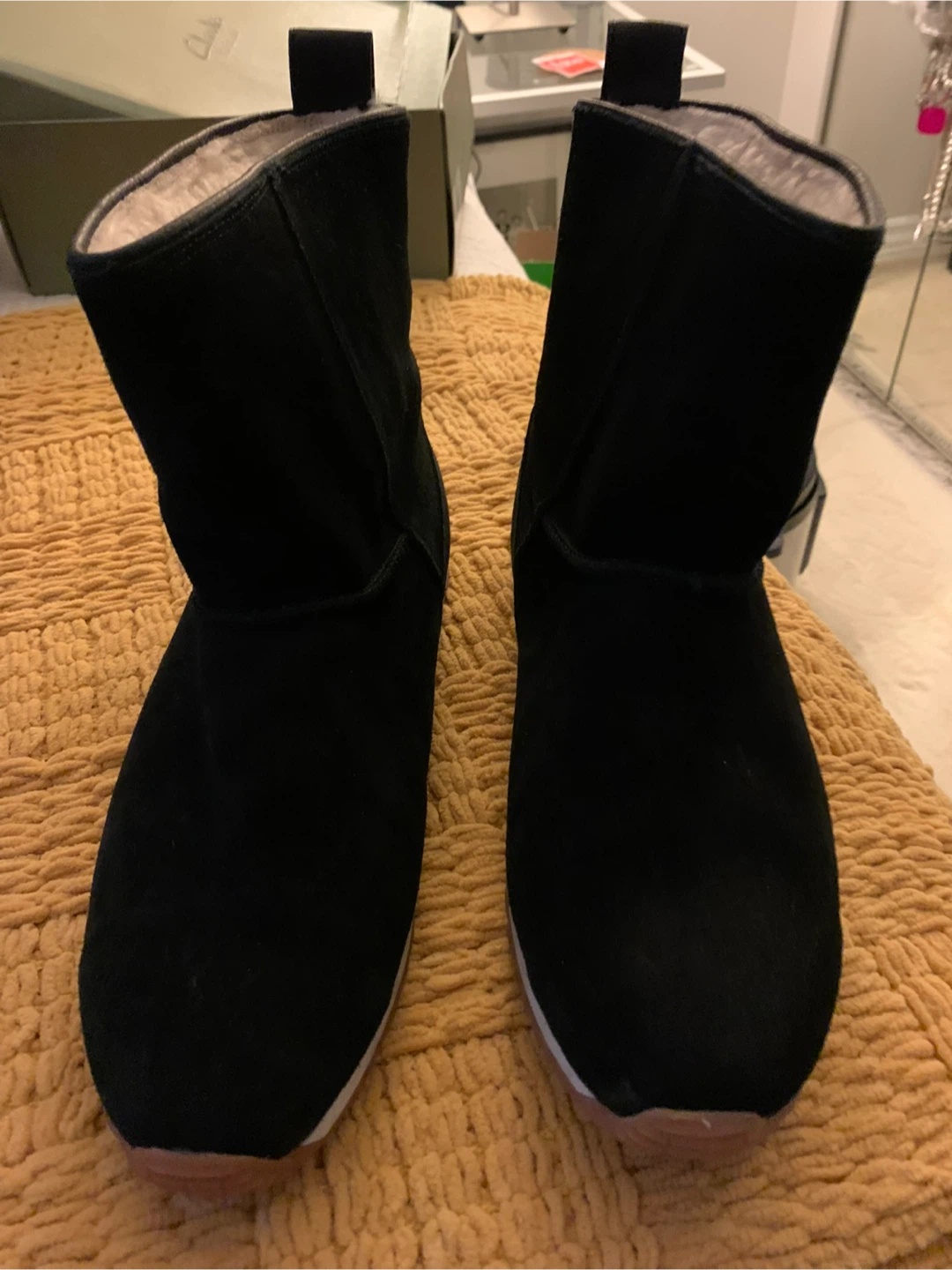 EMU Australia Hudson Lo Black Boots - Size 11
