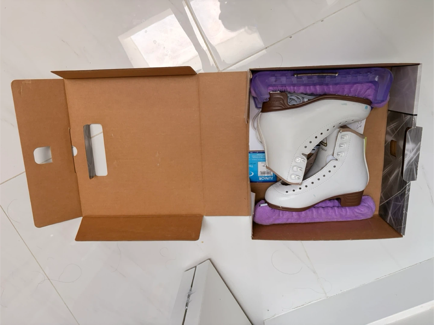 Jackson Mystique Junior White Ice Skates
