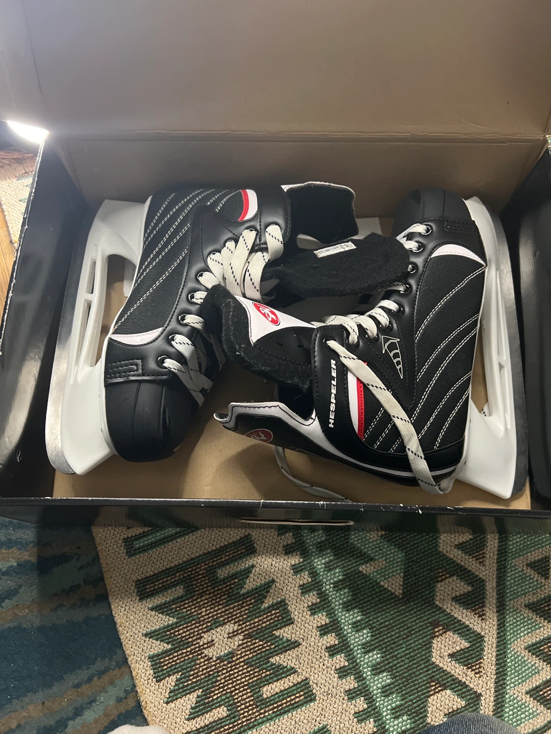 Hespeler H5 Hockey Skates - Size 10 - photo 3