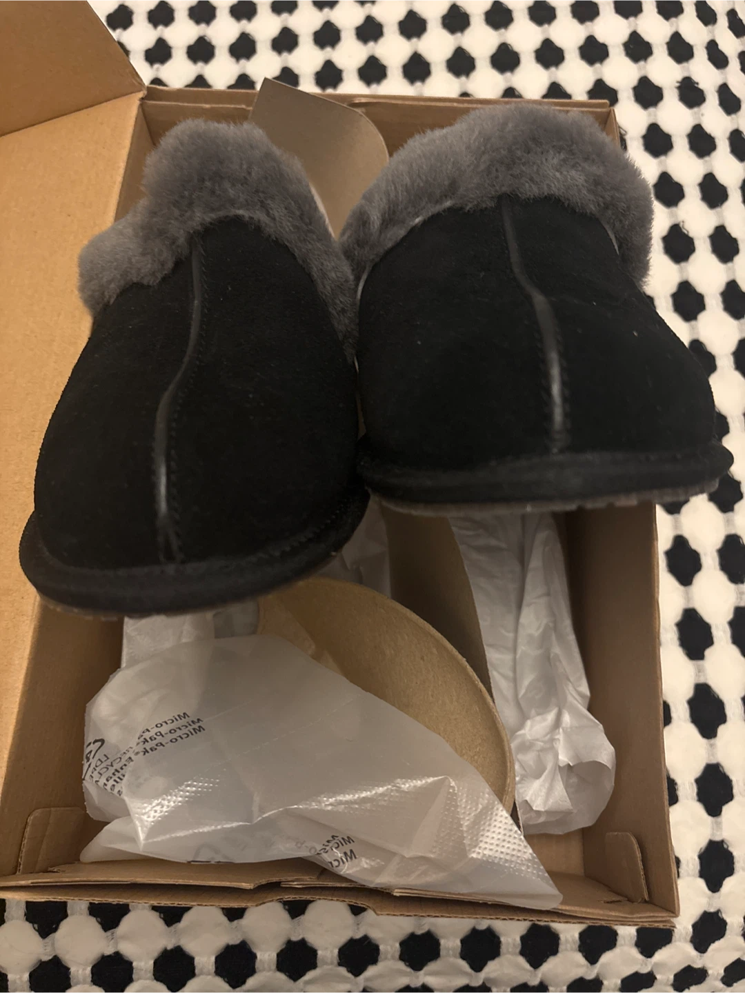 UGG W Scuffette II Slippers - Size 8 - photo 3