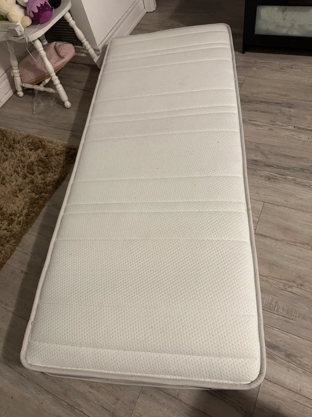Single Mattress - Great Condition, Move out sale