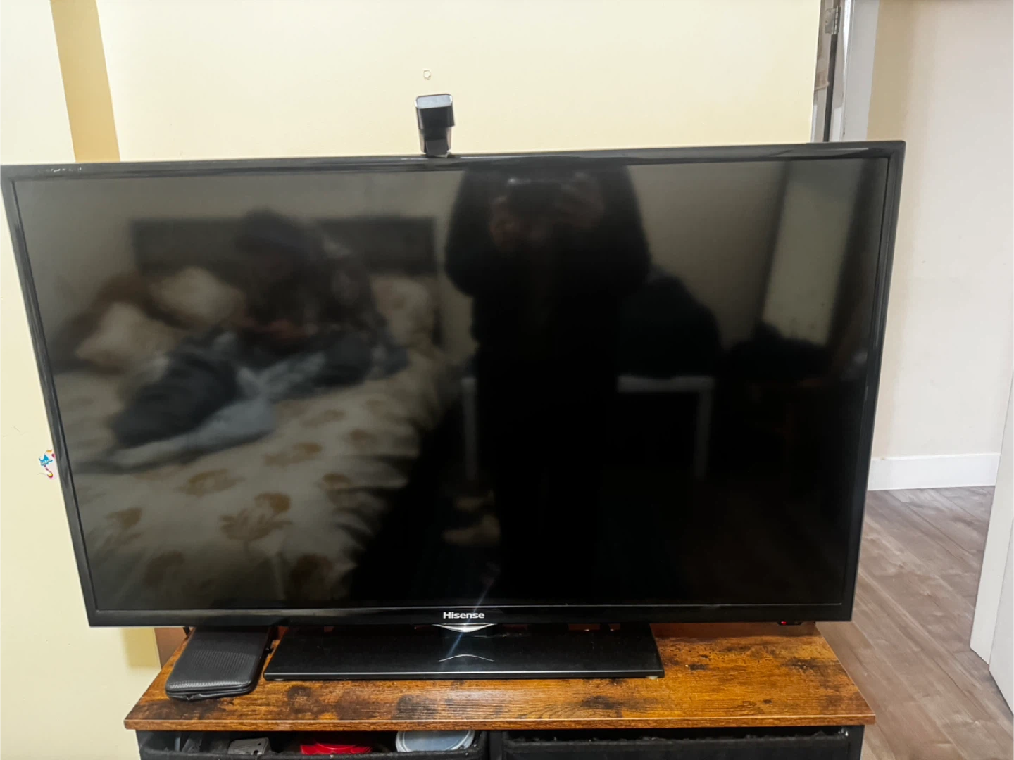 Hisense TV - photo 2