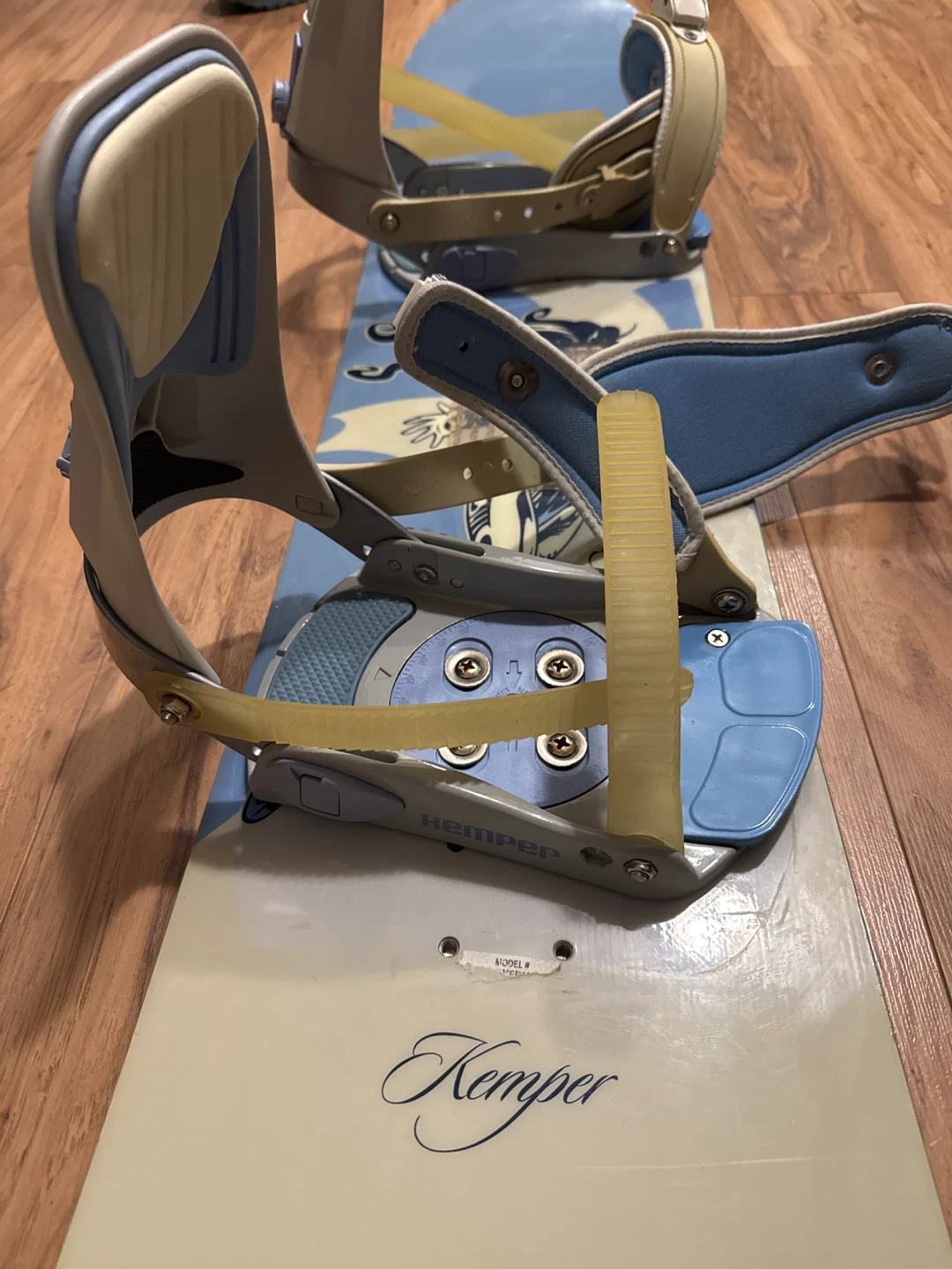 Kemper Snowboard with Bindings - photo 3