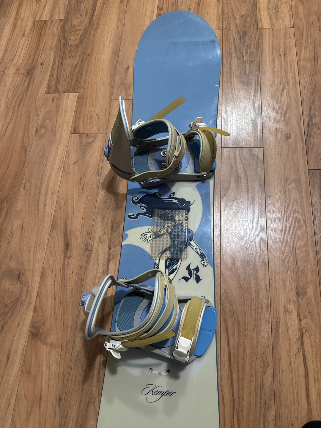 Kemper Snowboard with Bindings
