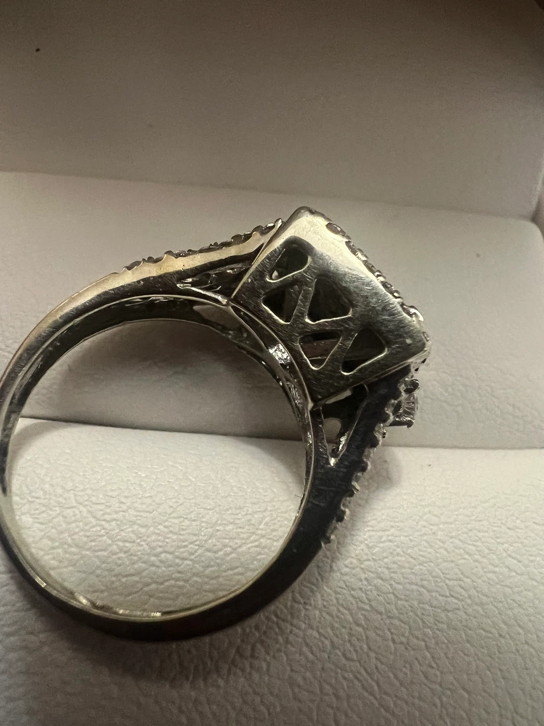 10 k Princess Cut Diamond Ring - photo 5