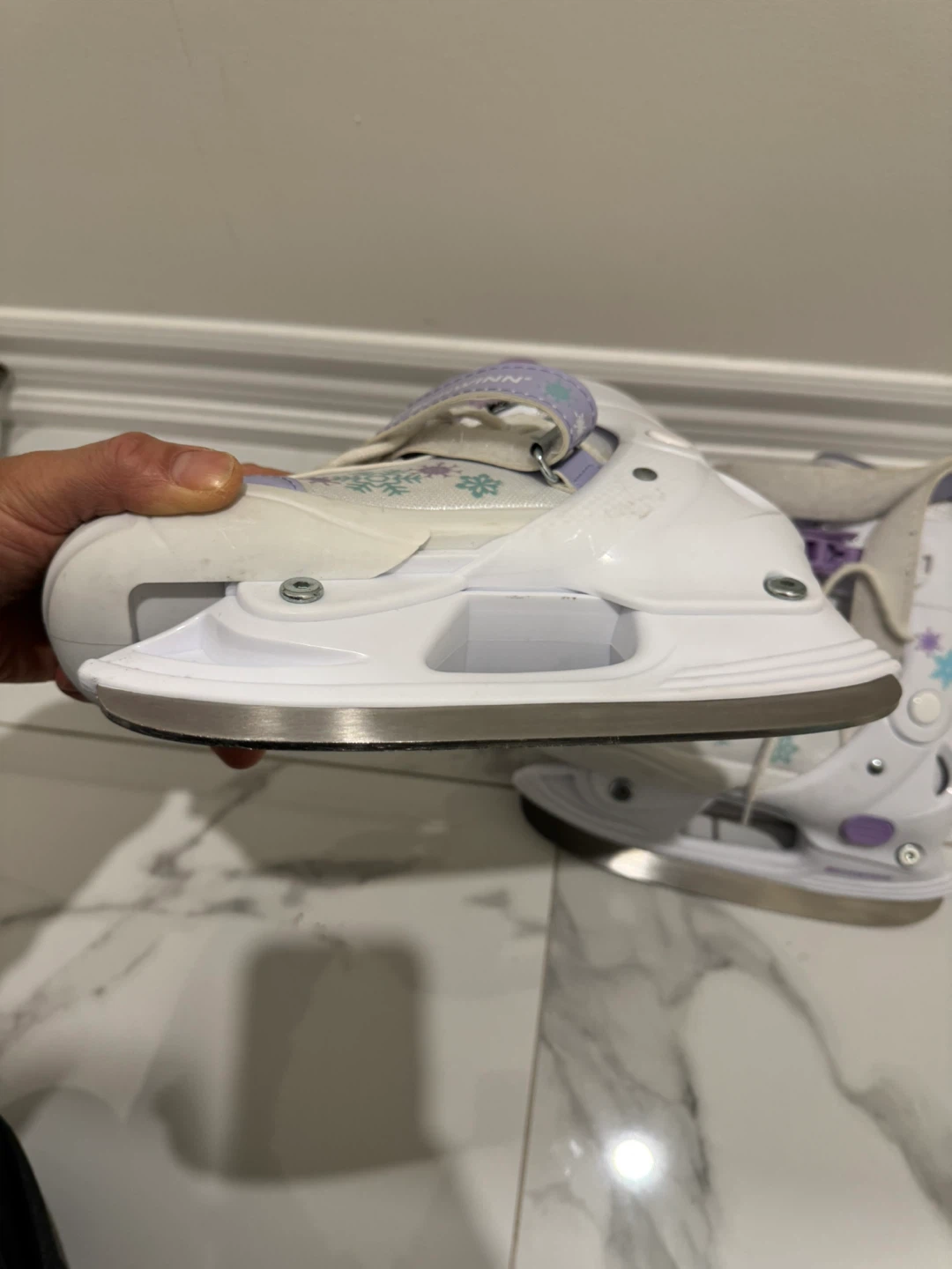 Schwinn Ice Skates - Size 1 - photo 3