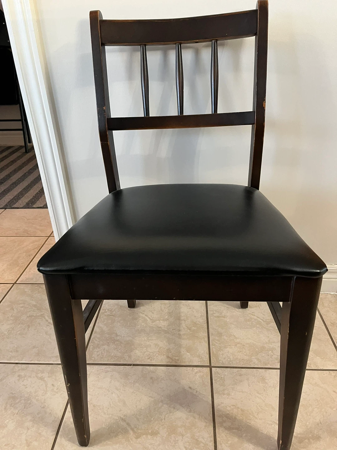 Small vintage wooden chair - photo 4