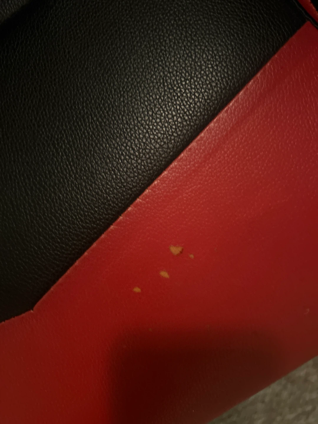 LBT Red & Black Gaming Chair - photo 3