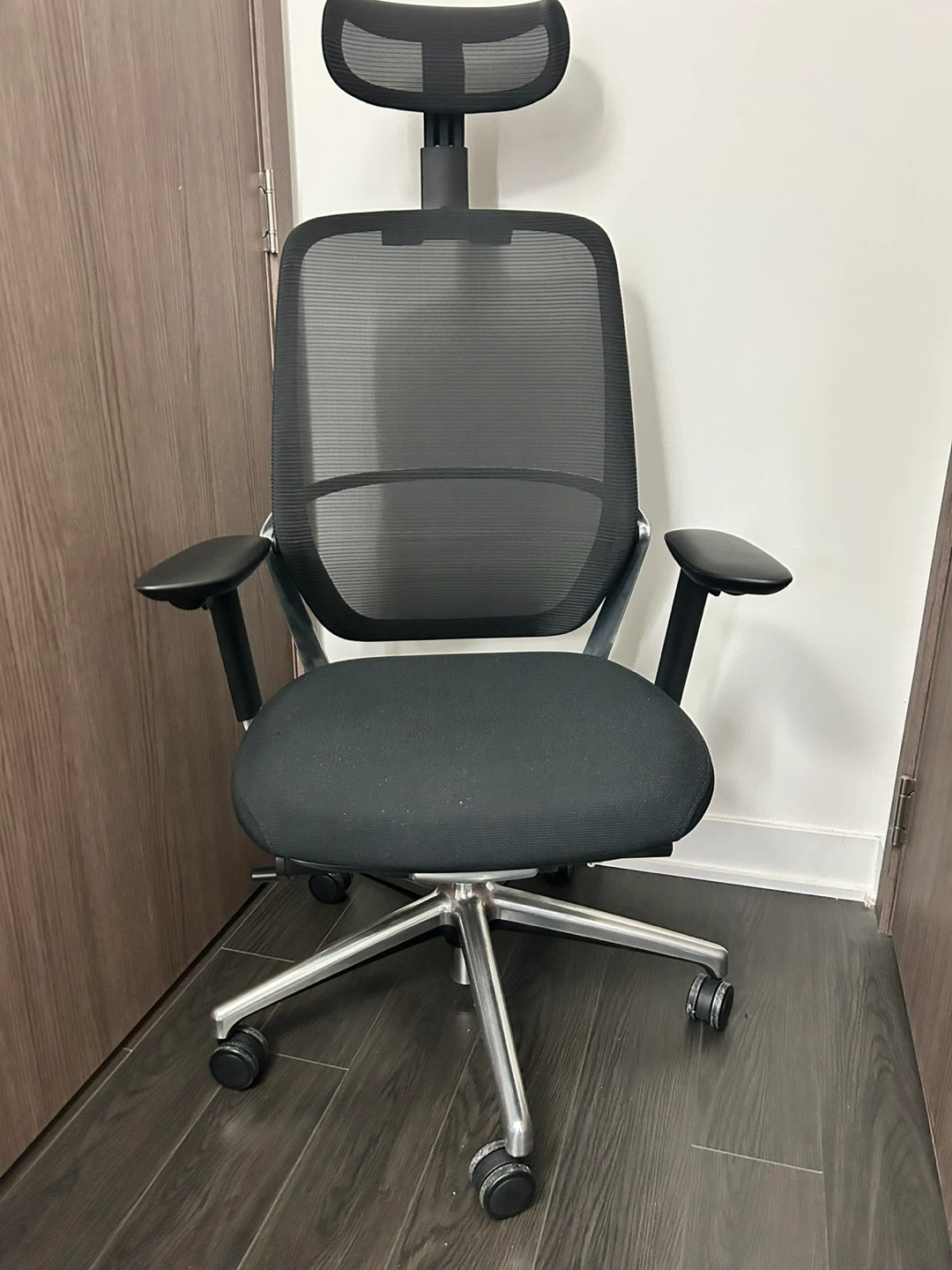 Black Colamy Hina Ergonomic Chair