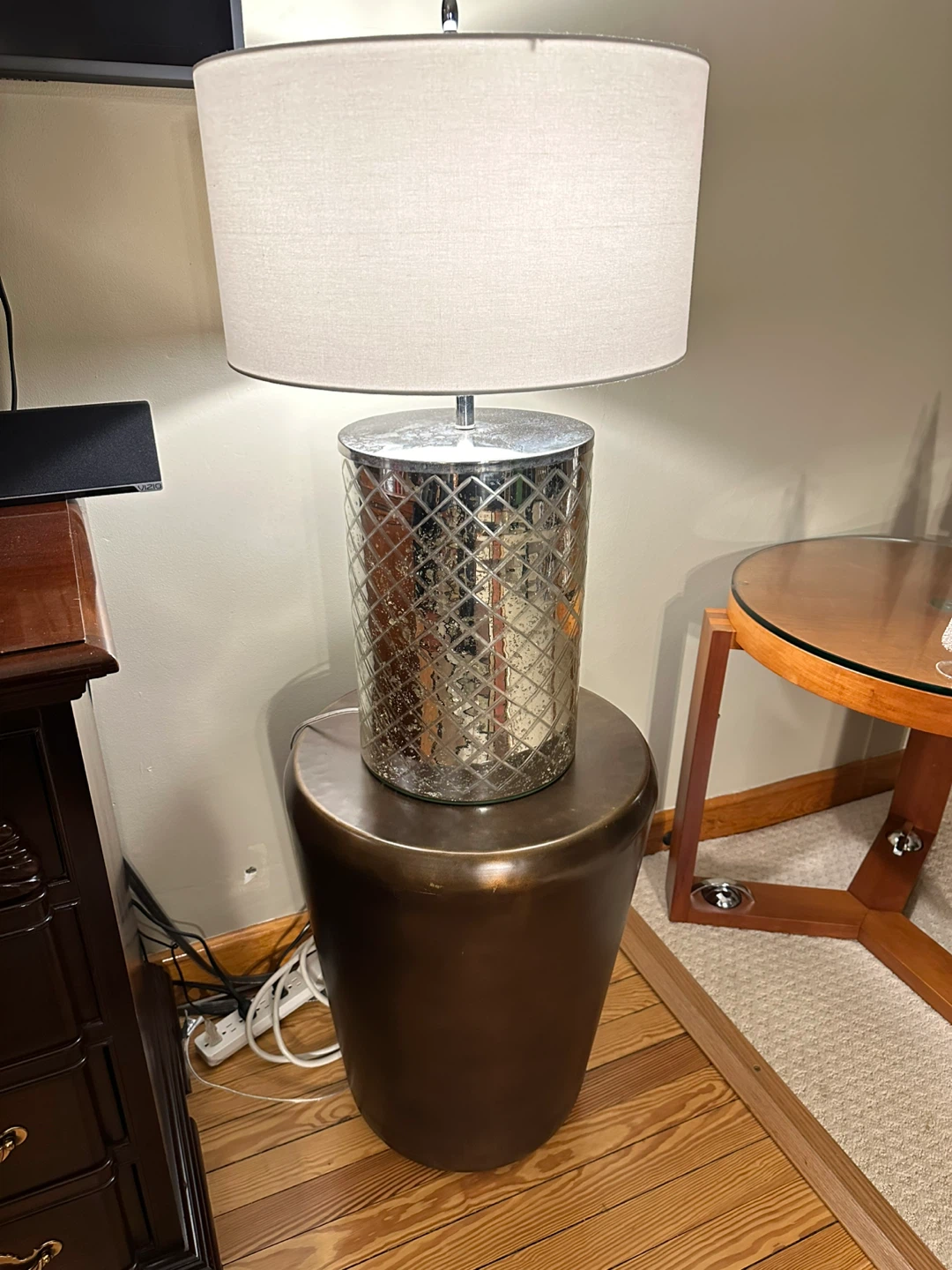 Accent Table and Lamp Set with 2 chairs - photo 4