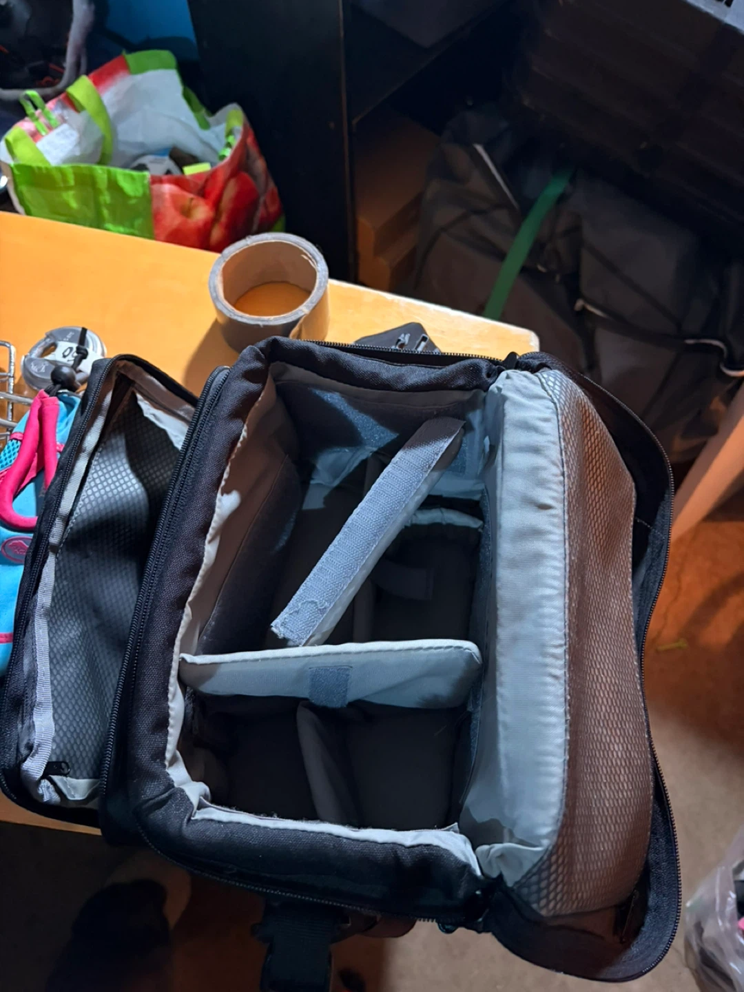 Black Camera Bag with Adjustable Shoulder Strap - photo 4