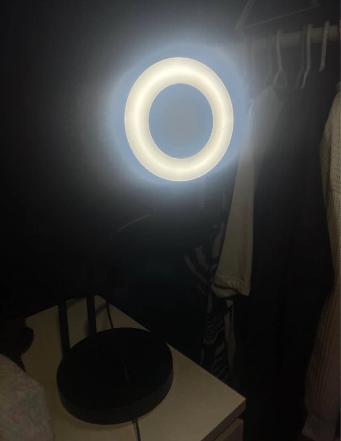 Ring Light with Stand - Great Condition! - photo 4